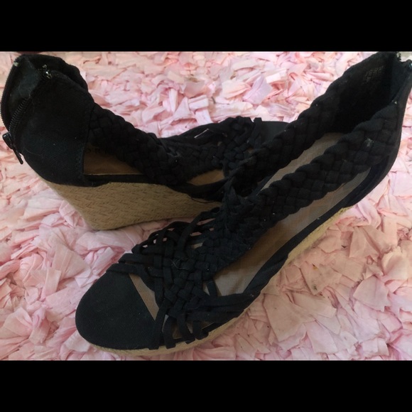 Torrid Wedges - Picture 2 of 2